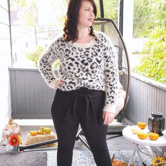 Mudd Sweaters - Mudd Leopard Eyelash Knit Sweater XS Oversized Cozy Soft Animal Print Pullover